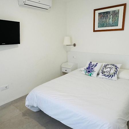 Apartamentos Turisticos Victoria Almuñécar المظهر الخارجي الصورة