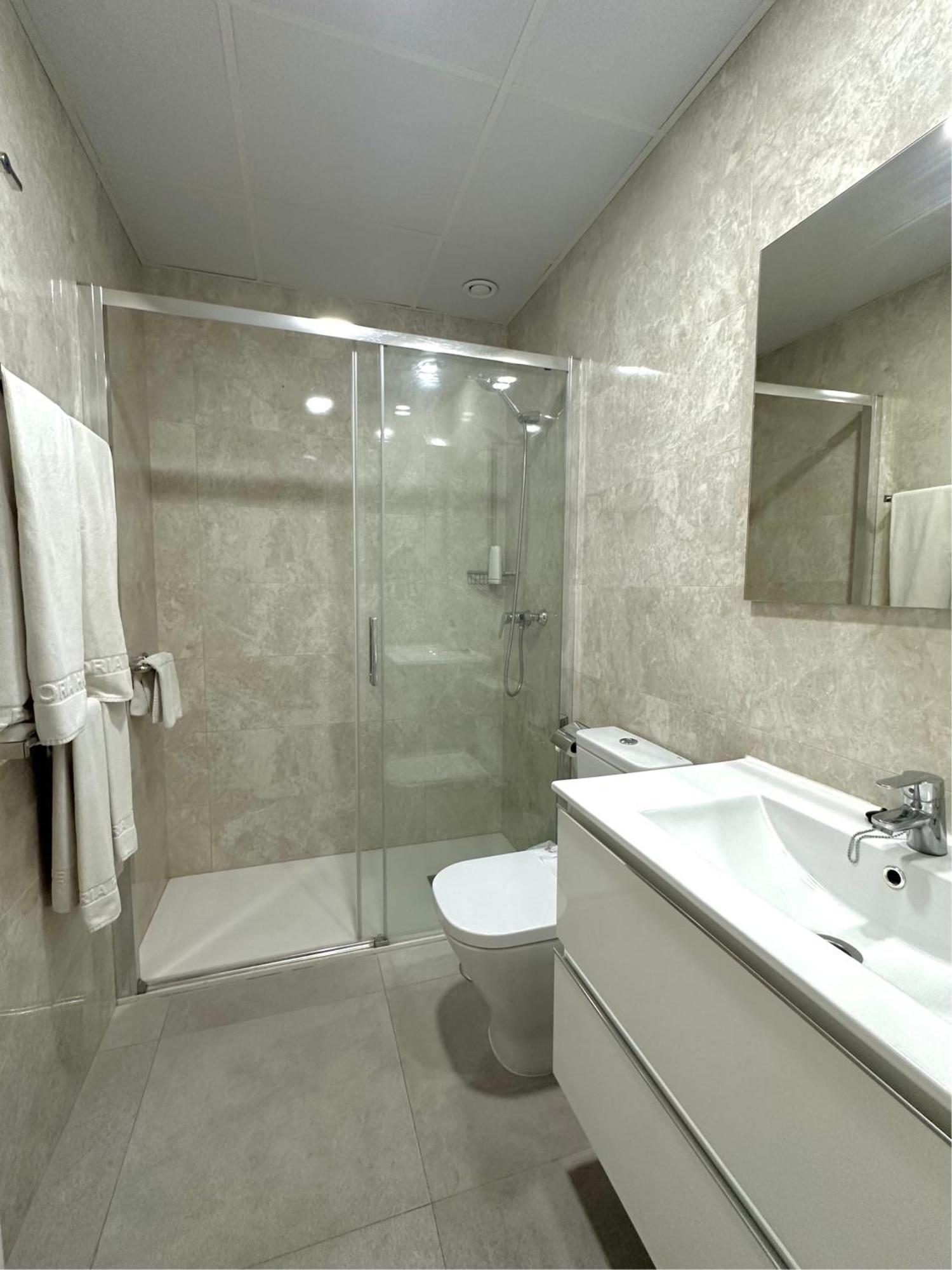 Apartamentos Turisticos Victoria Almuñécar المظهر الخارجي الصورة