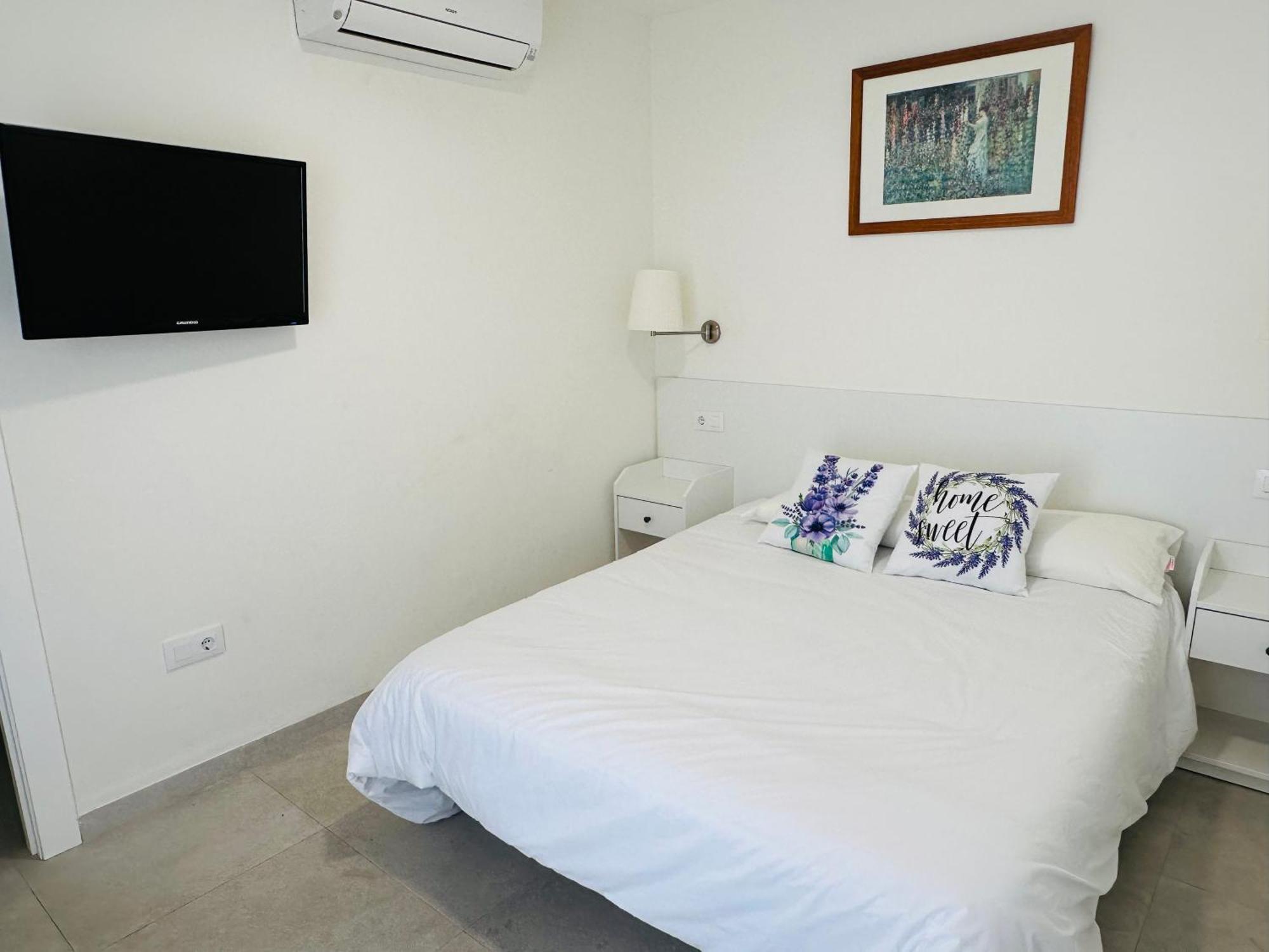 Apartamentos Turisticos Victoria Almuñécar المظهر الخارجي الصورة