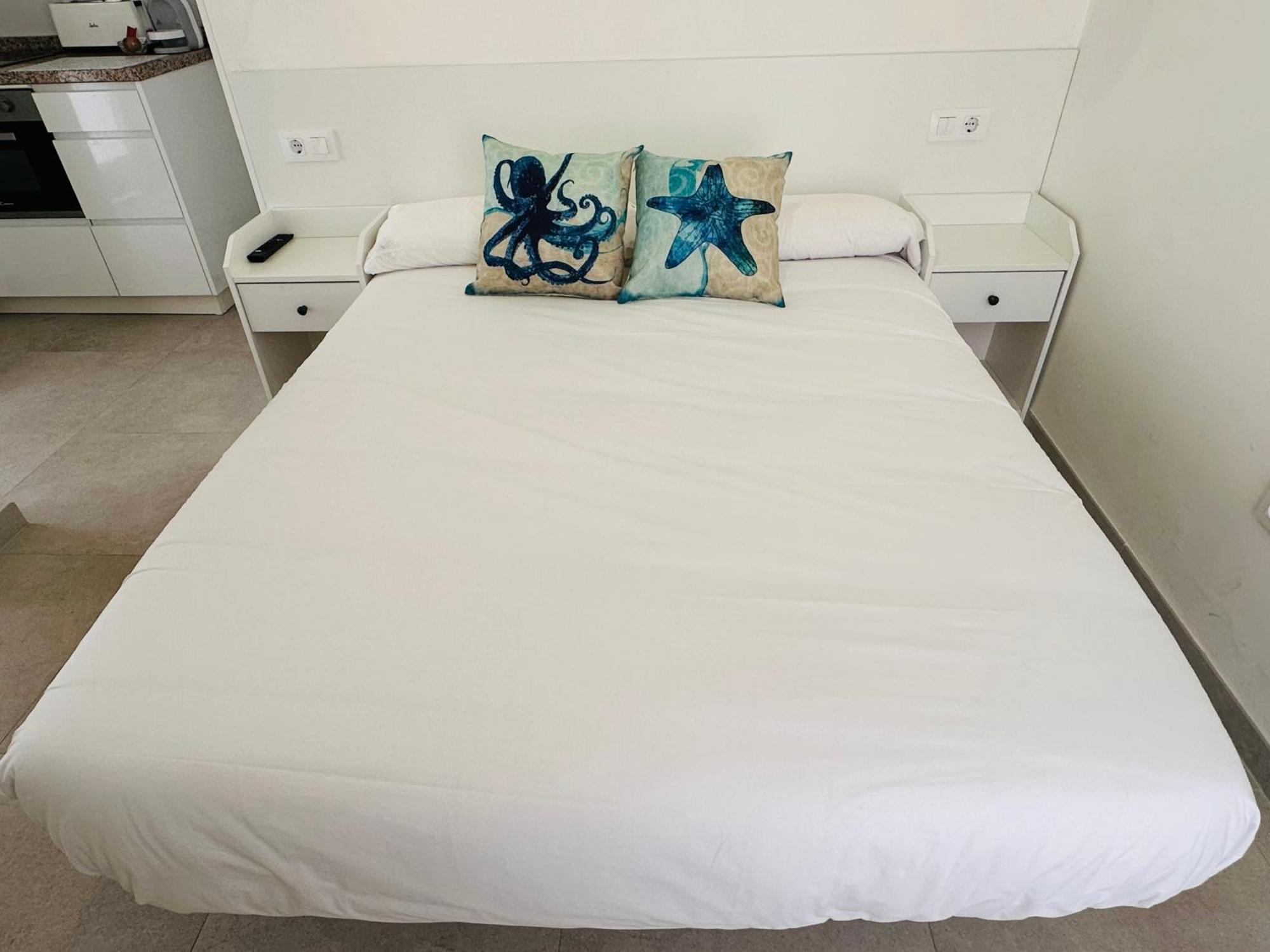 Apartamentos Turisticos Victoria Almuñécar المظهر الخارجي الصورة